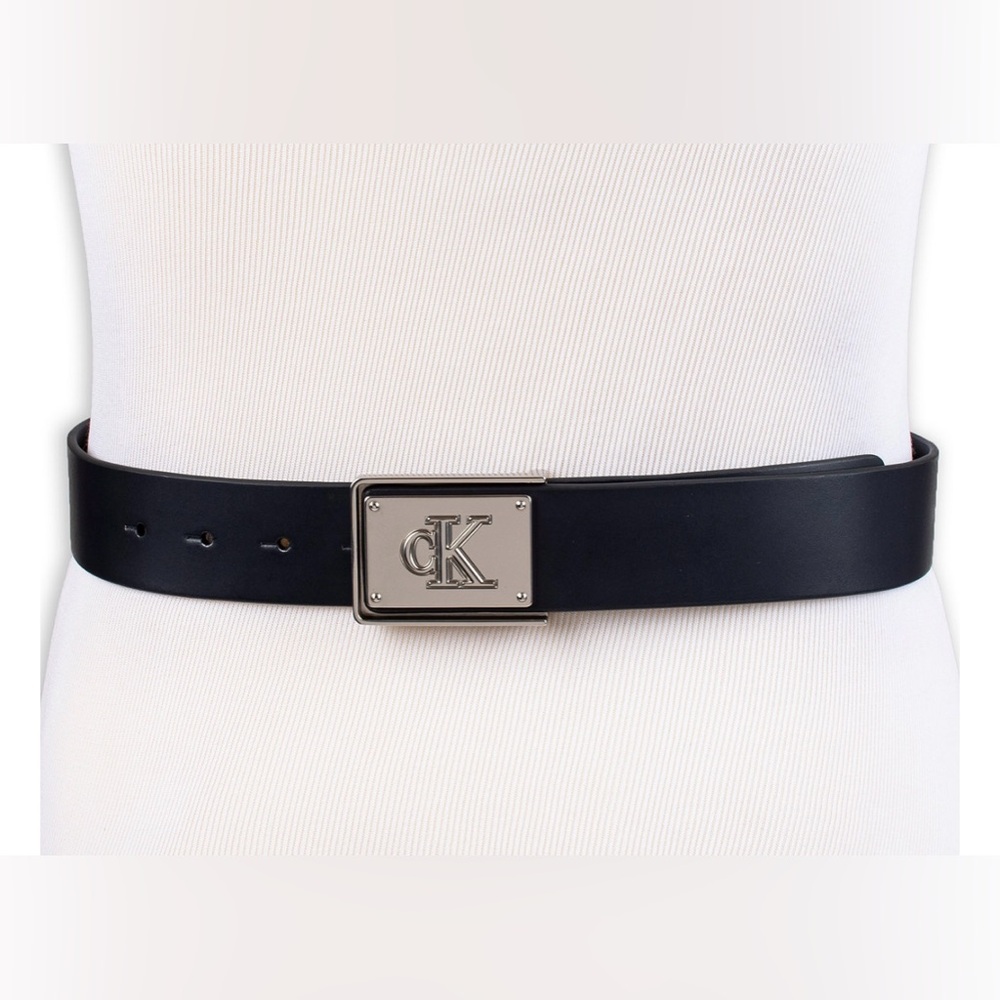 Calvin Klein
Men's CK Plate Plaque Belt